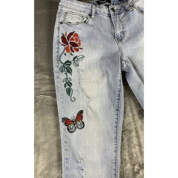 Earl Jean Women's Size 8 Embroidered Floral Butterfly Dragonfly Skinny Jeans - Picture 4 of 11